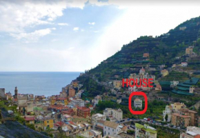 CASA Via Salita Monte, 98 - Cozy Private House with Two Bathrooms-Trekking Lovers - Town View